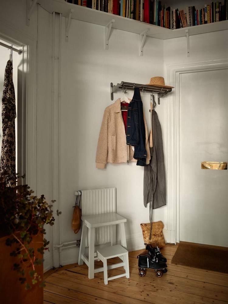 AU COIN MAIS PAS NÉGLIGÉ