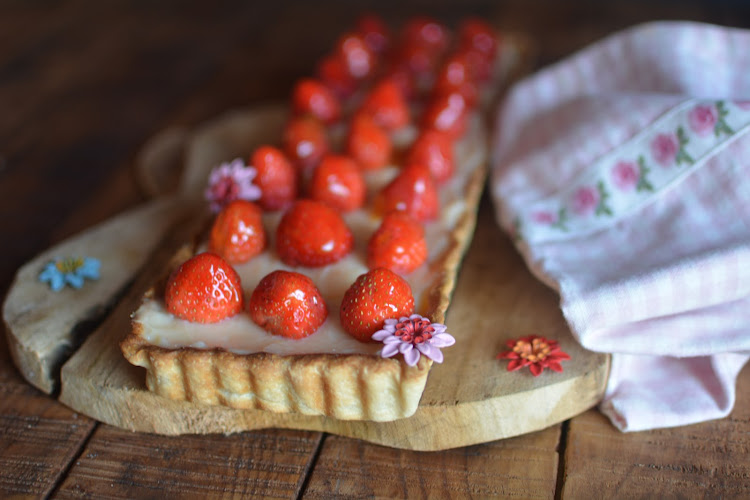 Tartaleta de crema y fresas