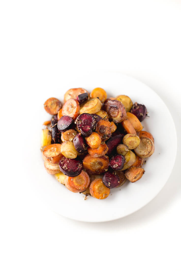 Roasted Carrots Without Oil - Roasting carrots without oil is a breeze. It is a healthy, wealthy, and nutritious dish, perfect for eating as a garnish for the main dish. Roasted Carrots Without Oil - Roasting carrots without oil is a breeze. It is a healthy, wealthy, and nutritious dish, perfect for eating as a garnish for the main dish.