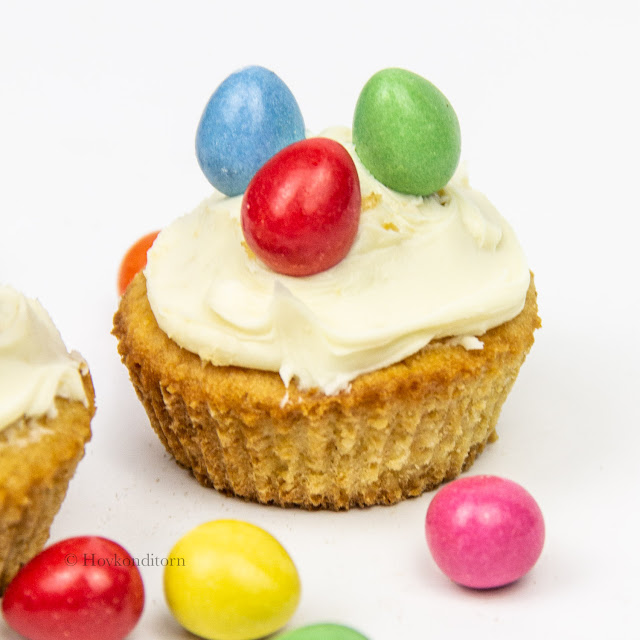 Happy Easter Lemon Muffins