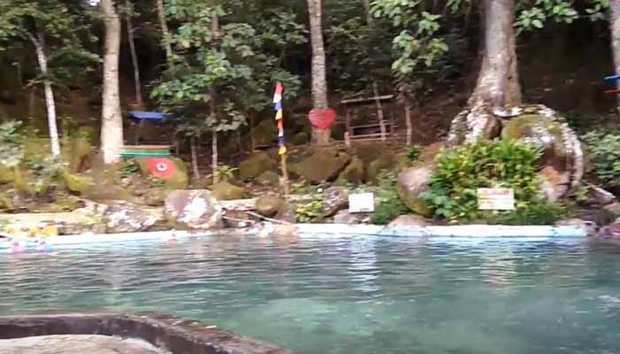 Danau Dendam Tak Sudah