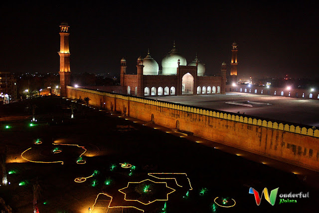 Badshahi Masjid - Wonderful Point | 30 Places You Must See On Your Visit to Lahore