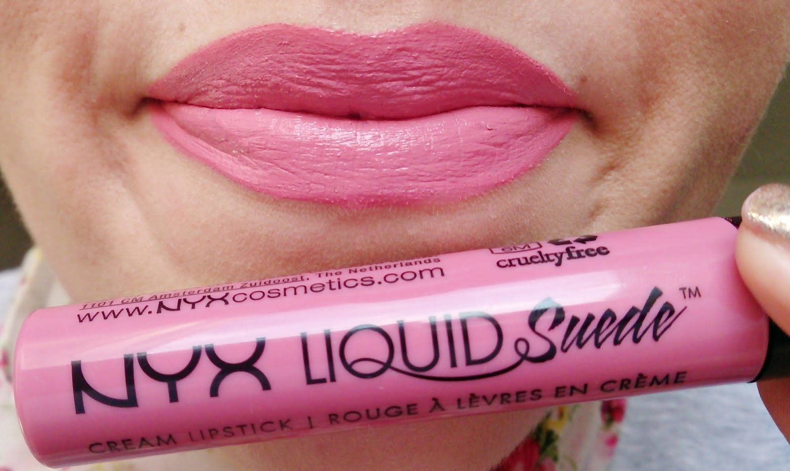NYX Liquid Suede Cream karmini Tea & Cookies, Sandstorm i SoftSpoken