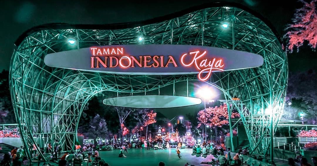 Foto gambar romantis Yuk Wisata Malam Romantis di Taman Indonesia Kaya Semarang - Update