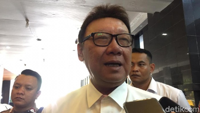 Menteri Tjahjo Sebar Link Film Ilegal, Begini Aturan soal Hak Cipta Film Menteri Tjahjo Sebar Link Film Ilegal, Begini Aturan soal Hak Cipta Film