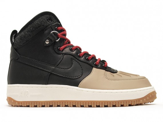 Everbody Knows Nike Air Force One Duck Boot