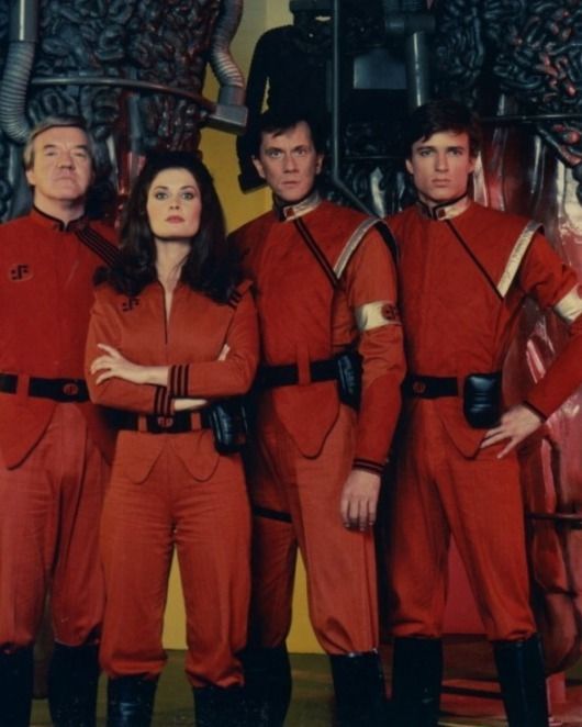 SNEAK PEEK "V" The Visitors Are Our Friends