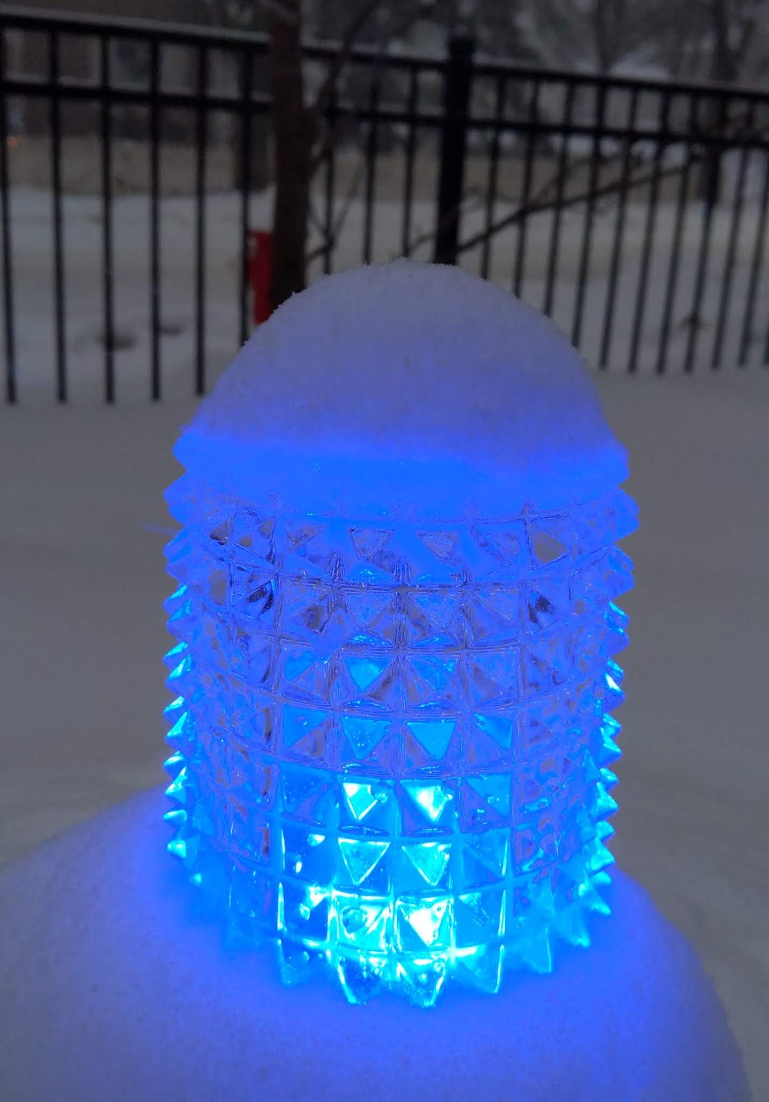 Ice Lanterns how to make and decorate them