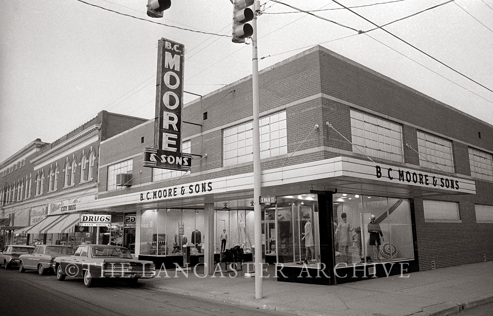 THE LANCASTER ARCHIVE B.C. Moore and Sons 1968 Lancaster SC