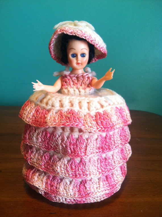 C. Dianne Zweig - Kitsch 'n Stuff: Vintage Crocheted Toilet Paper Covers