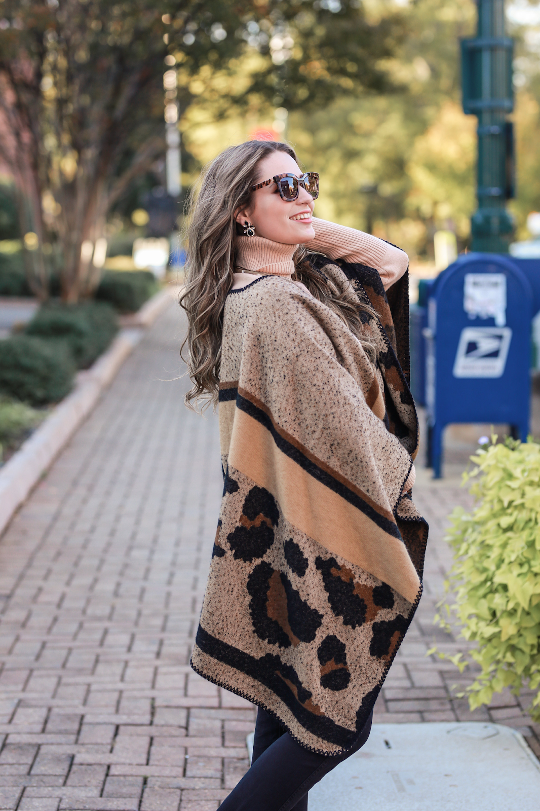 Neutral Thanksgiving Outfit + My Thanksgiving Plans! | Southern Belle ...