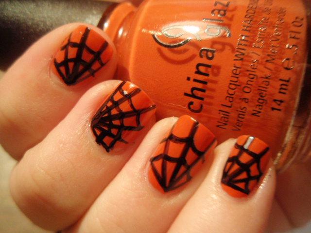 Lin's Lacquer: Halloween Spider Web Nails!