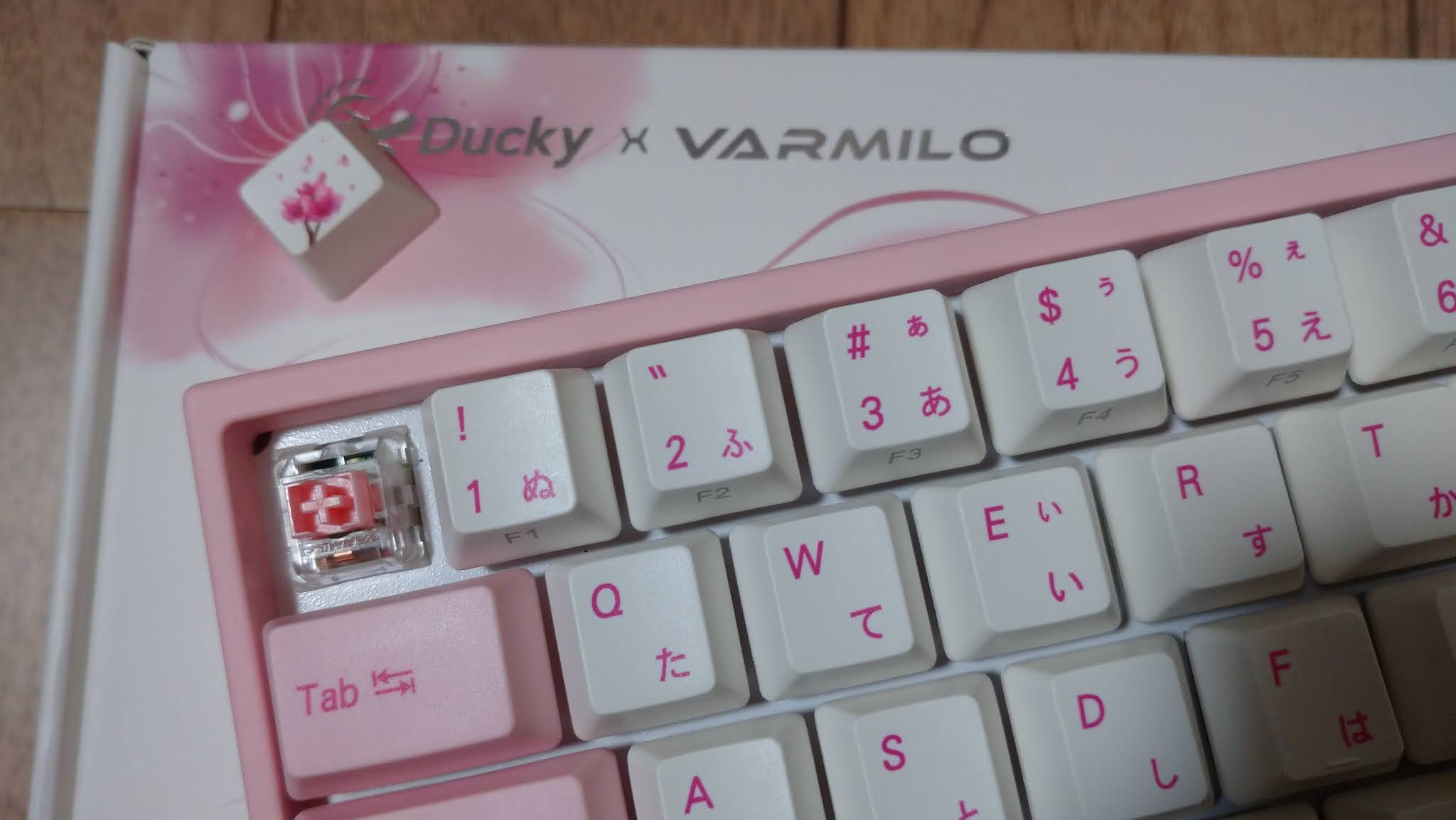 VARMILO】憧れの、桜軸仕様の桜キーボードを手に入れたぞ！