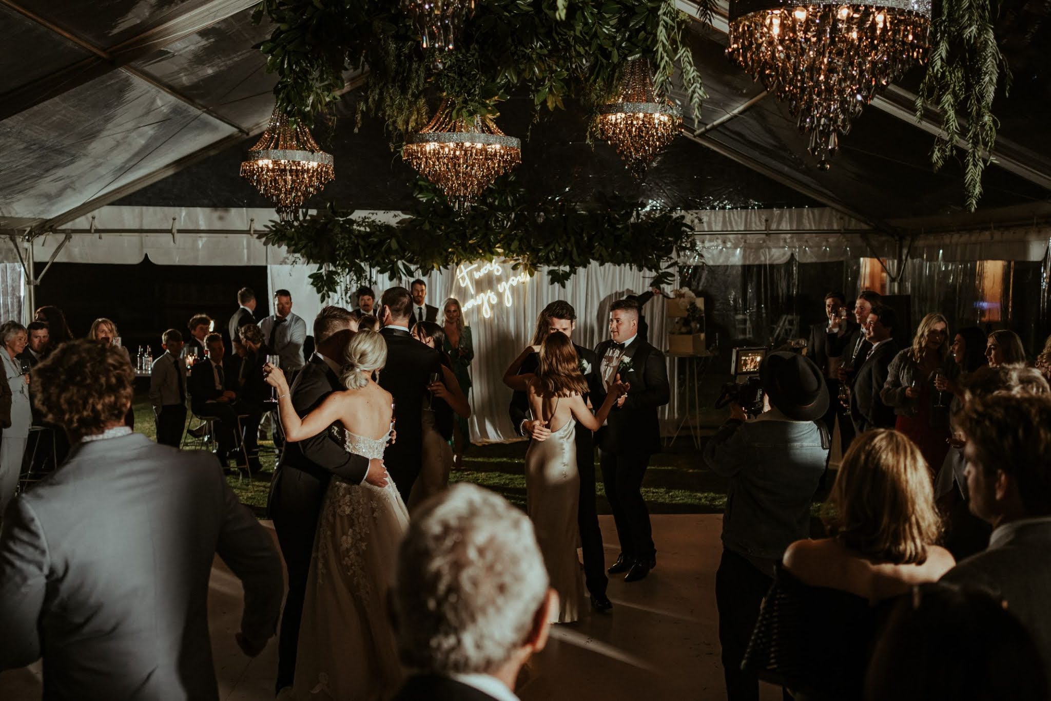 shannon stent photography stunning fraser gallop estate bridal gowns venue floral design