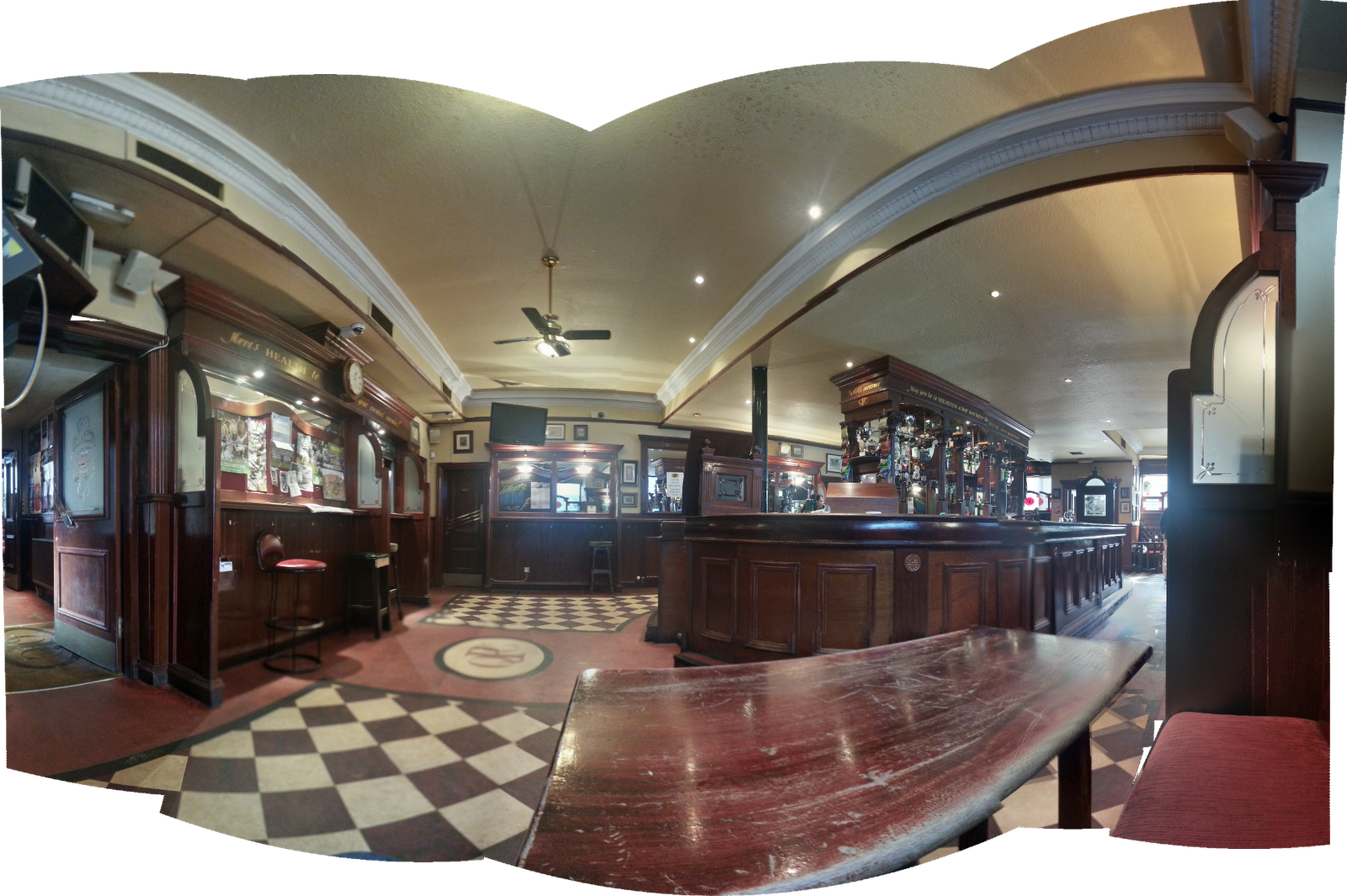 A Hauf Stop Queens Park Cafe