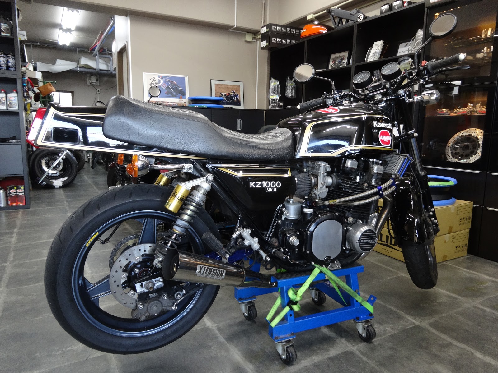 Xtension Mc エクステンション Kawasaki Z1000mk2 スイングアーム塗装