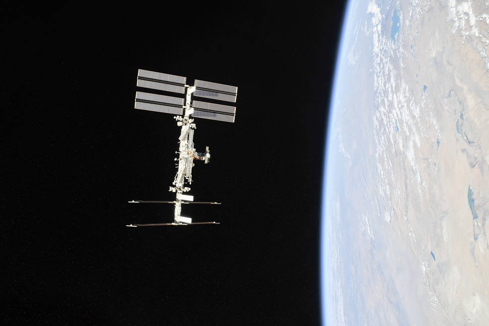 NASA, Axiom Agree to First Private Astronaut Mission on Space Station NASA, Axiom First Private Astronaut Mission on Space Station