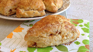 Scones de Tomates Secados al Sol y Queso de Cabra