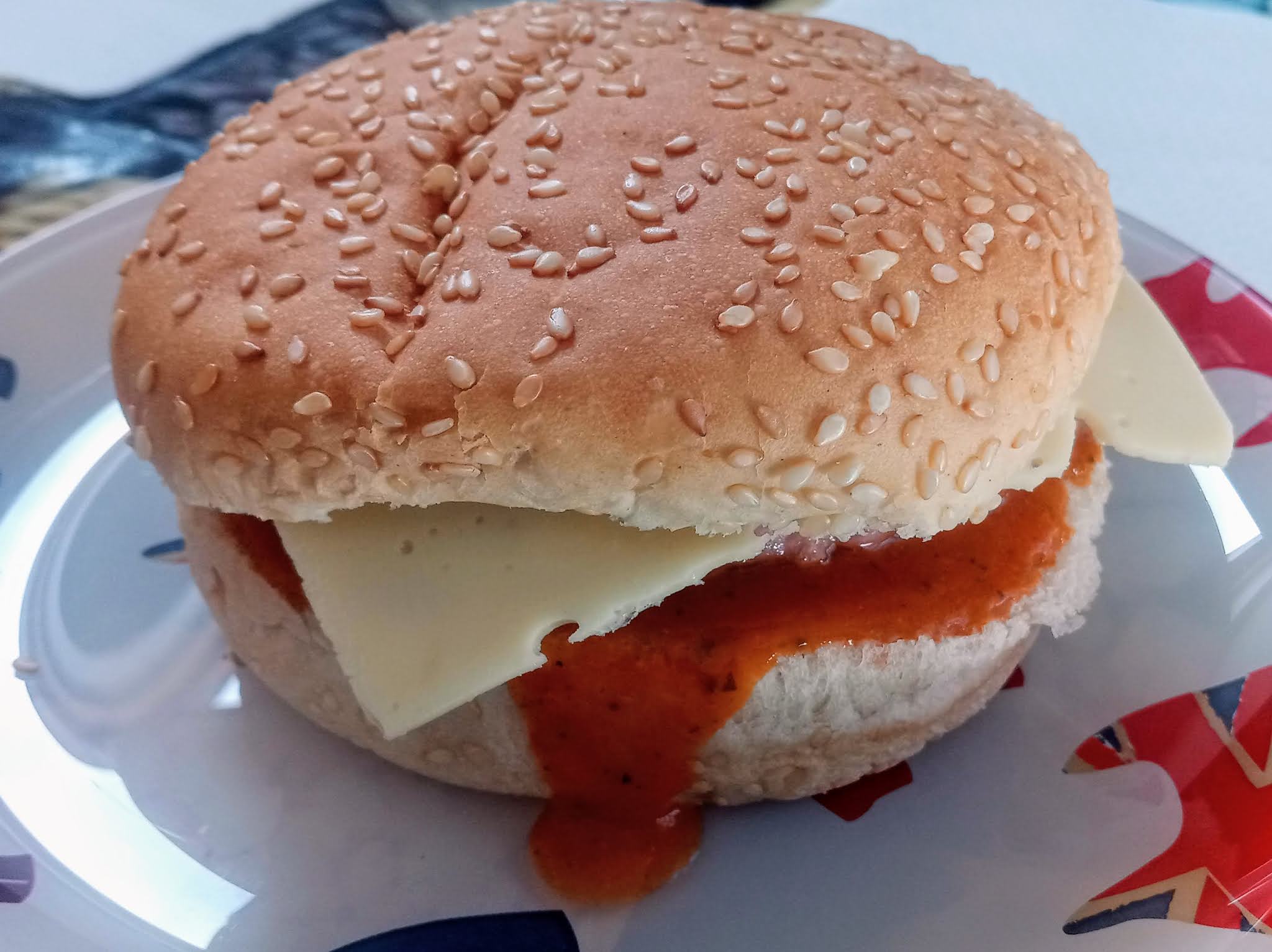 hamburguesa con salsa gaucha