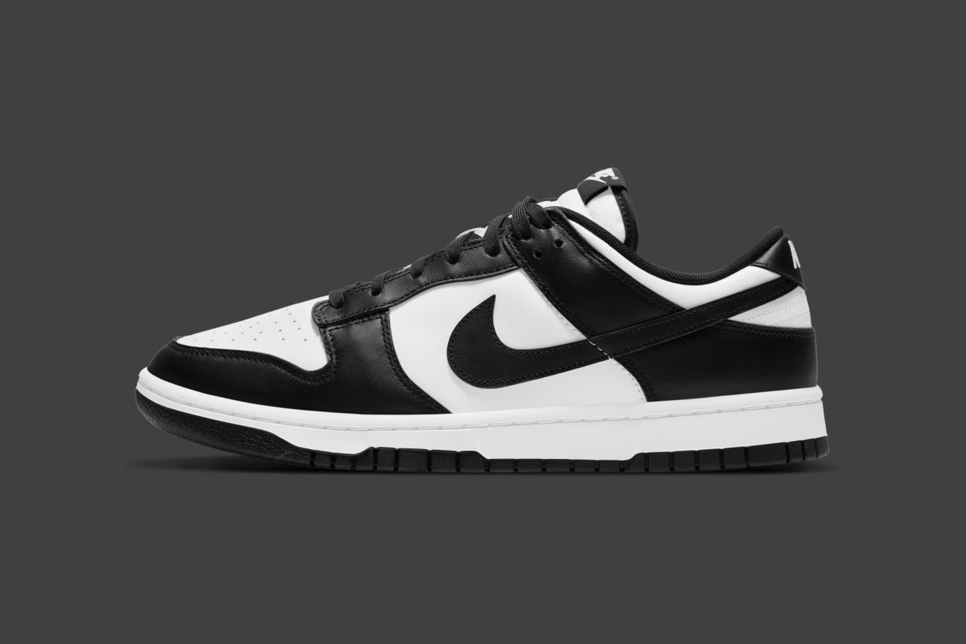 Swag Craze: First Look: Nike Dunk Low - White/Black