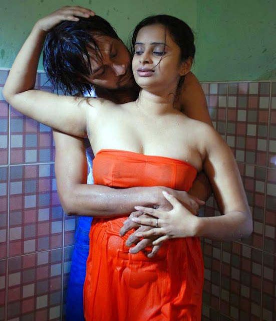 Southindian Actress Leaked Bathroom Selfie Images ~ Hot Actresses