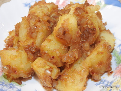 Reteta cartofi taranesti traditionali de post prajiti cu ceapa si boia la tigaie de casa retete culinare mancare de cartofi si mancaruri cu legume,
