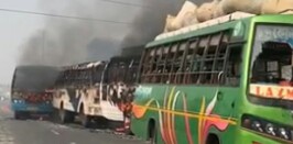 কোনা এক্সপ্রেসে জ্বালিয়ে দেওয়া হল ১০টি গাড়ি, শুক্রবারের পর শনিবারও তাণ্ডব, 'অরাজক' রাজ্য, স্তব্ধ খড়গপুর শাখার ট্রেন চলাচল, অবরুদ্ধ জাতীয় সড়ক 1 কোনা এক্সপ্রেসে জ্বালিয়ে দেওয়া হল ১০টি গাড়ি, শুক্রবারের পর শনিবারও তাণ্ডব, 'অরাজক' রাজ্য, স্তব্ধ খড়গপুর শাখার ট্রেন চলাচল, অবরুদ্ধ জাতীয় সড়ক