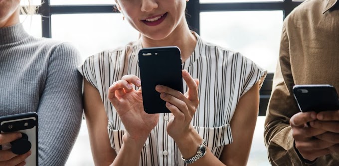 Freedom Pass/Data: Πώς θα λάβουν τα 50 GB οι εμβολιασμένοι 15 - 17 ετών