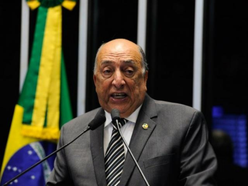 Em breve discurso, senador Pedro Chaves reitera voto pelo impeachment