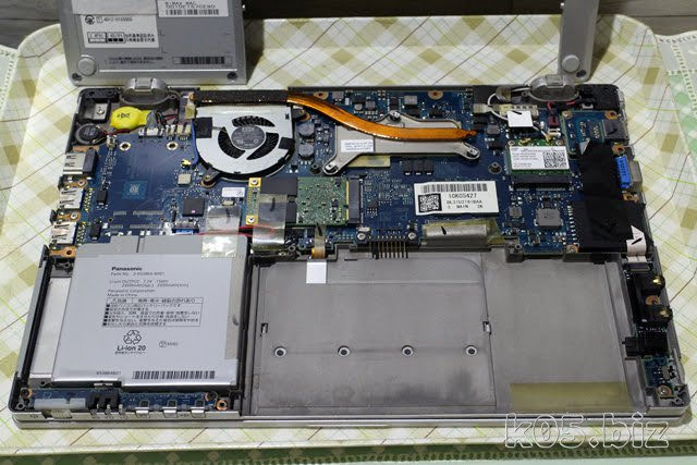 cf-ax2-msata-ssd03.jpg
