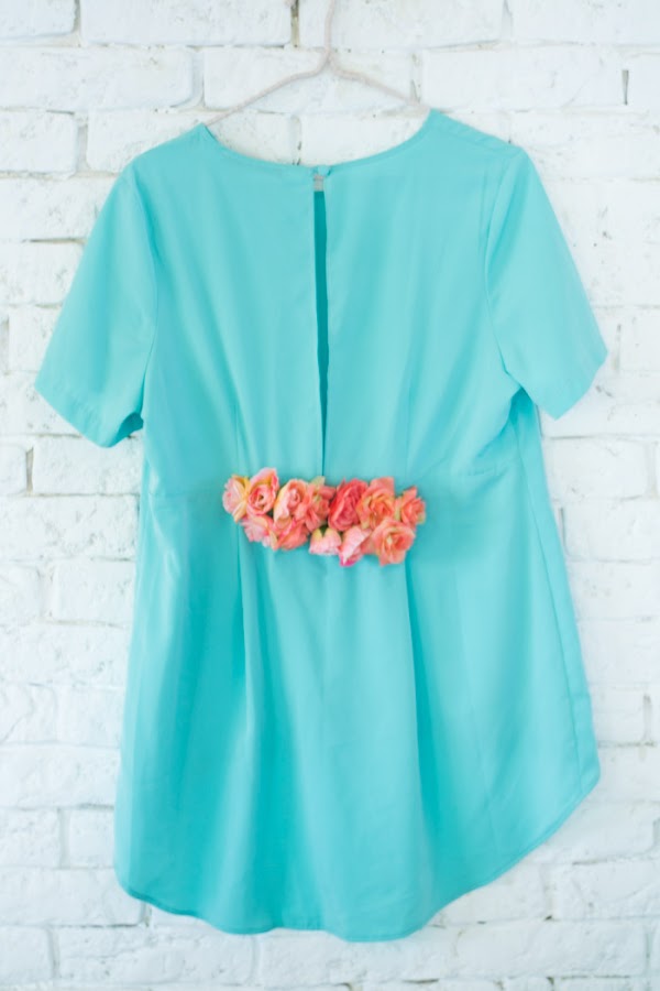 Decora tu ropa con flores diy