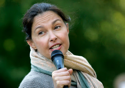 American political activist Ashley Judd Images