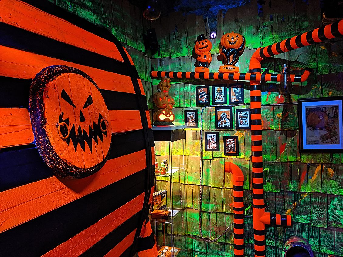 OTIS (Odd Things I've Seen) A Treasury of TrickorTreat The Salem