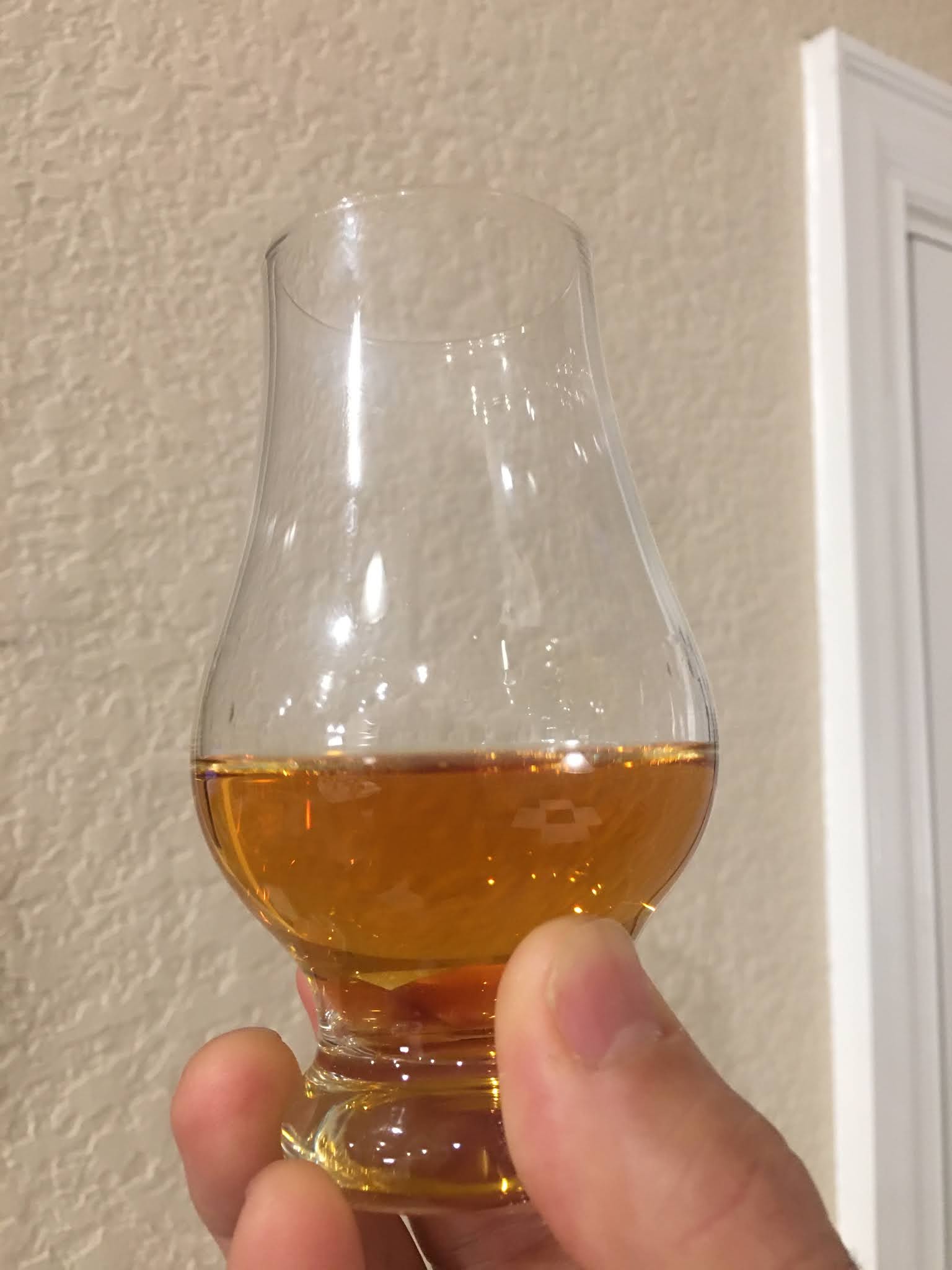 Ensign Red Fine Canadian Whisky