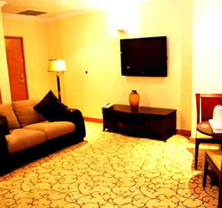 Westown Hotels Suite