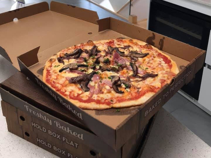 Enjoy Milford on Sea Delicious Pizza deliveries from Ray's Italian Kitchen