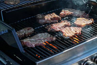 Grilling-Myth-The-Higher-the-BTU-Rating-the-Hotter-the-Grill