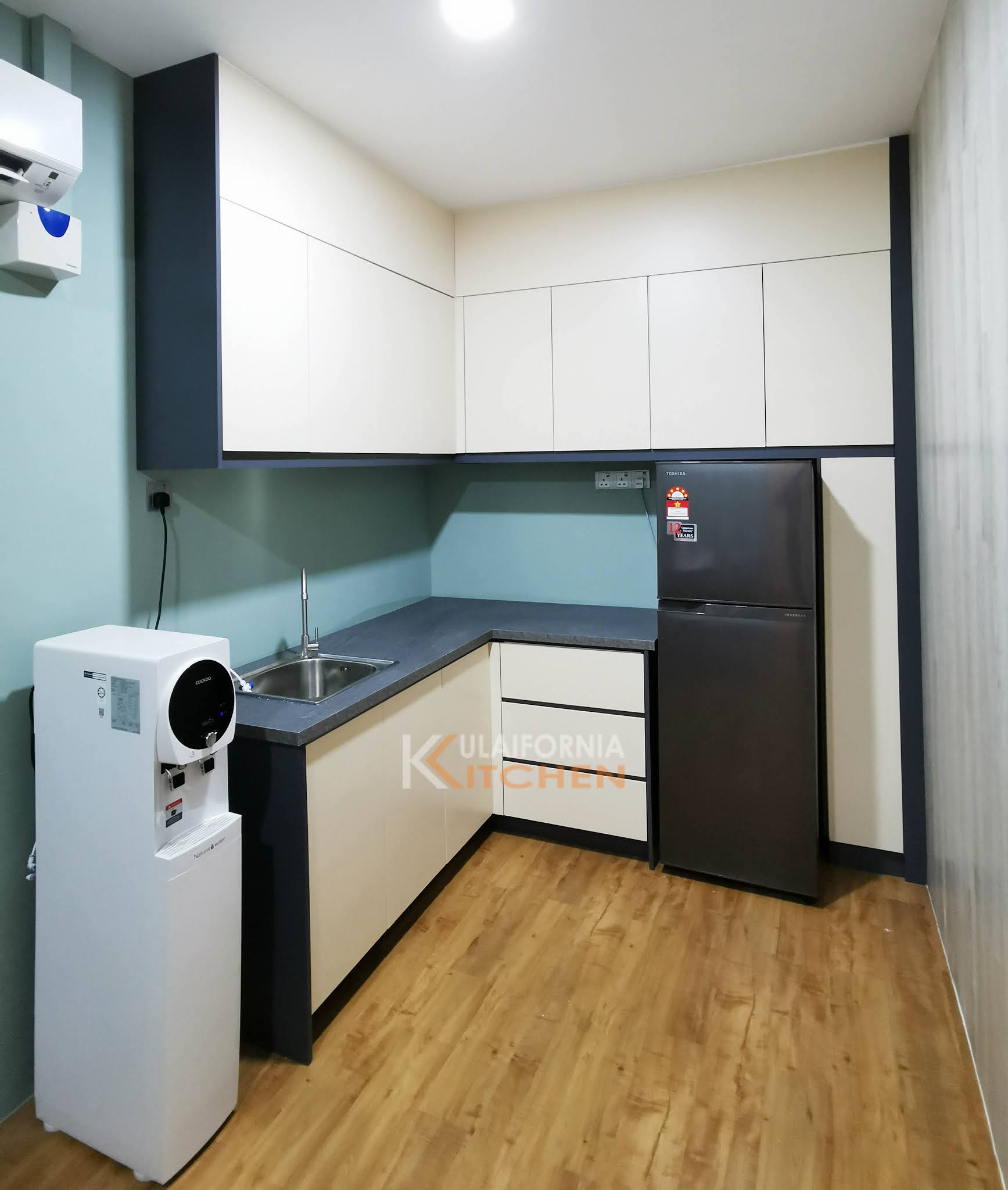 Furniture and kitchen Office Pantry