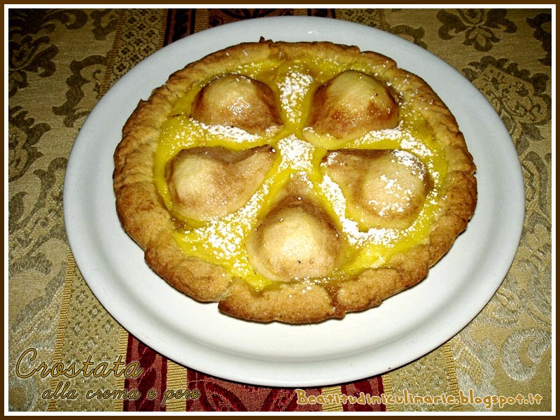 crostata di frolla all'olio con crema e pere