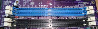 DDR2 SDRAM (Double Data Rate 2 Synchronous Dynamic Random Access Memory)