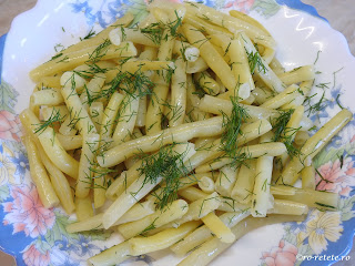 Salata de fasole verde cu usturoi si marar reteta de casa rapida si dietetica de post gatita cu pastai ulei otet retete salate vegane mancare legume garnitura,
