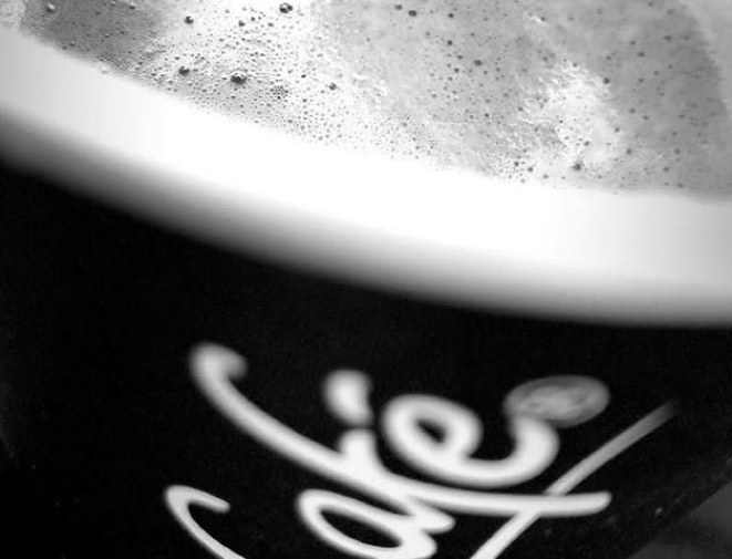 Donna incinta al McDonald's riceve detersivo invece di un caffè .