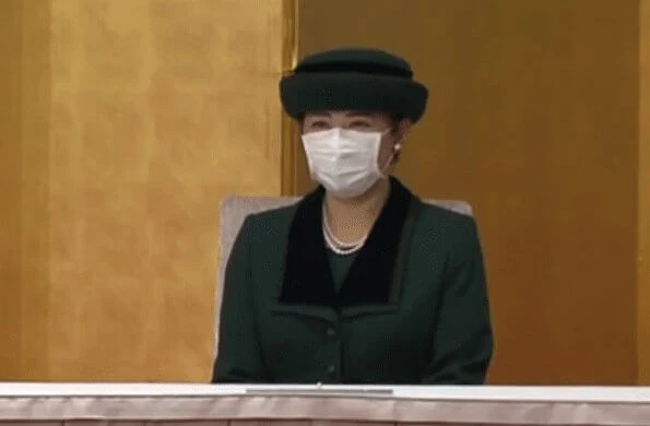 Empress Masako wore a green wool blazer with black collar, and skirt suit, pearls earrings and necklace. pearl brooch