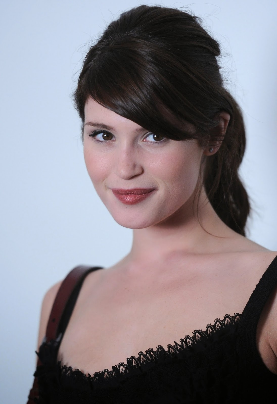 Celebrity Photo Gallery: Gemma Arterton