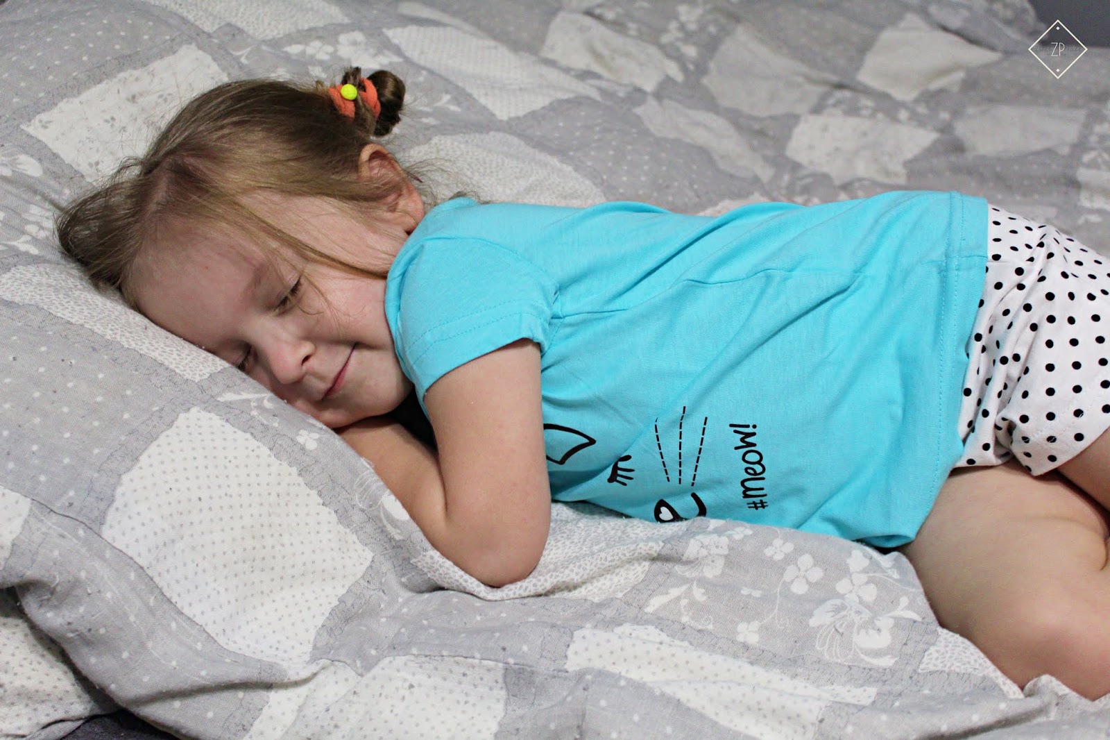 Słodkich snów - piżama z krótkimi spodenkami z bawełny organicznej BONPRIX