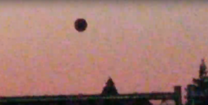UFO Probe Filmed Over Porterville, California? Ball