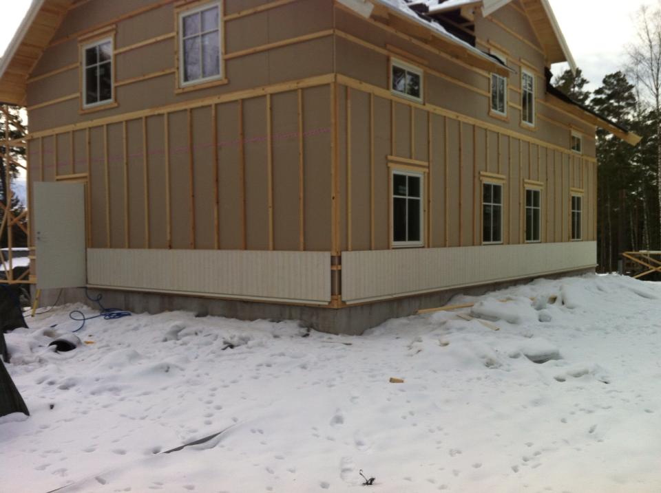 Vita villan på Tegelbacken: Stående panel.