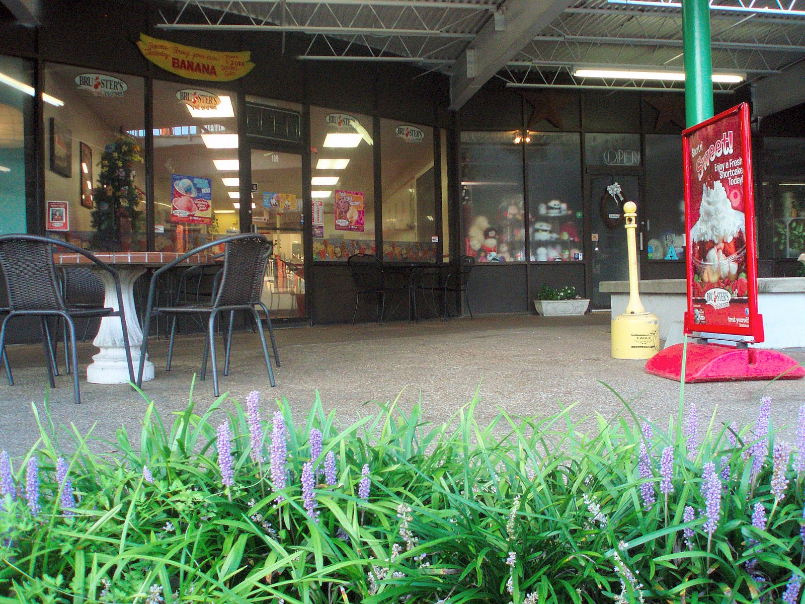 Bruster's Real Ice Cream, Tallahassee Bruster's Real Ice Cream