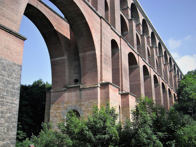 Göltzsch Viaduct, goltzsch viaduct, goltzsch viaduct, brick bridge, The largest brick bridge in the world, The largest brick bridge in the world is in Saxony, railway brick bridge in germany,
