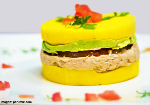 Causa rellena de atún